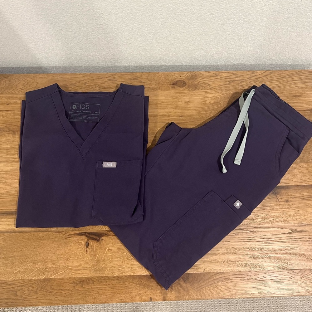 Figs Women’s Catarina and Yola Set in Purple Shadow